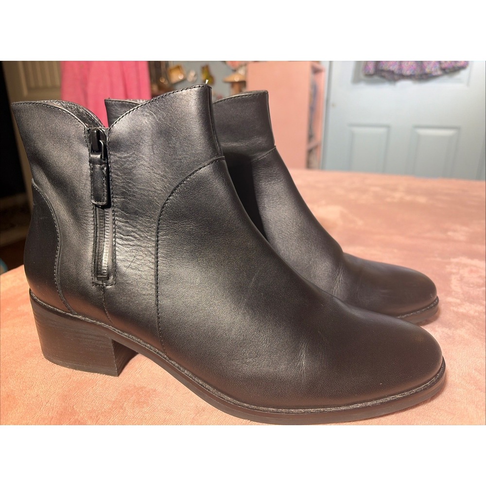 Cole Haan Black Leather Chelsea Booties Sz 10.5. Excellent.